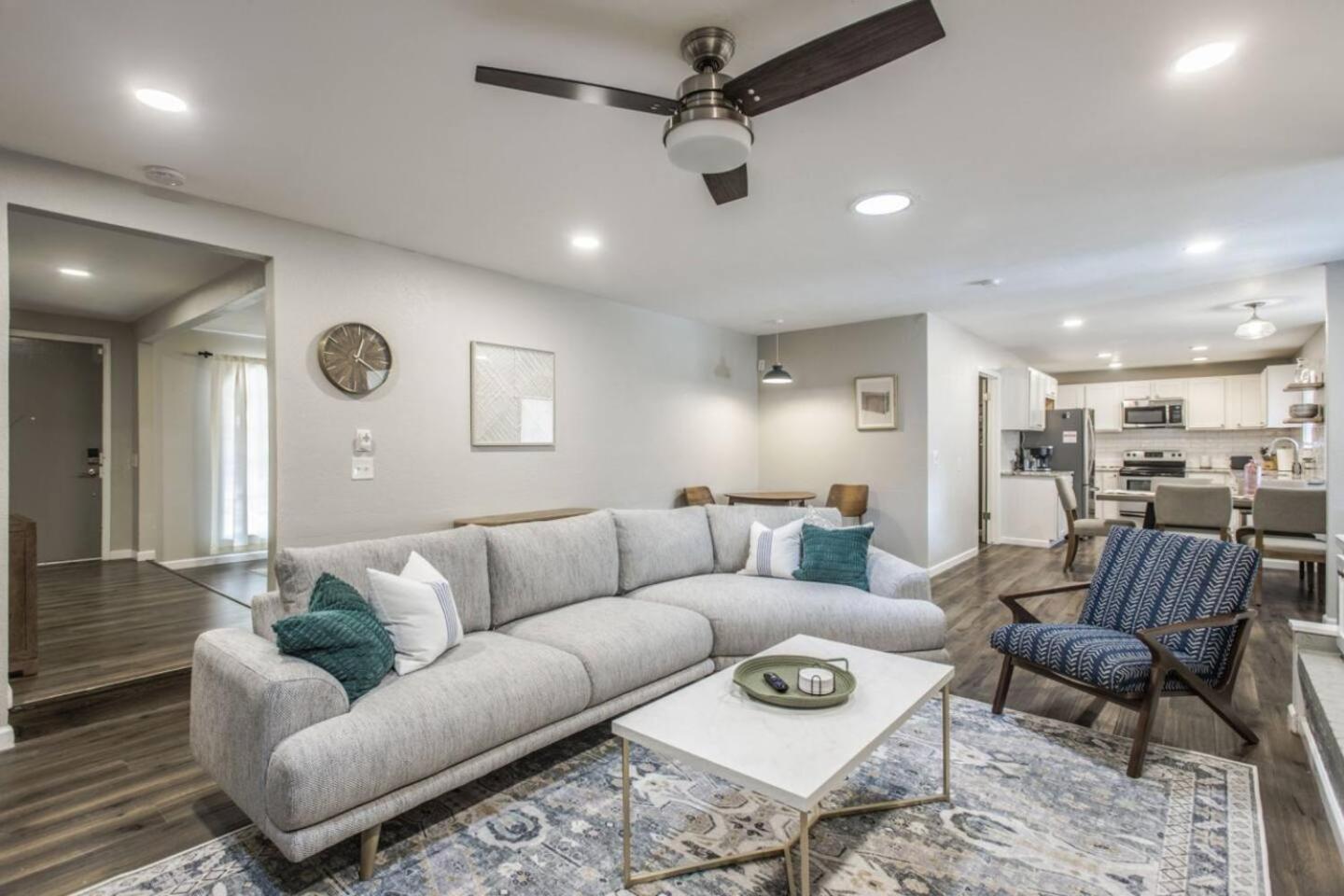 New Hummingbird Haven - Nw Okc, Billiards, Firepit Holiday home Oklahoma City