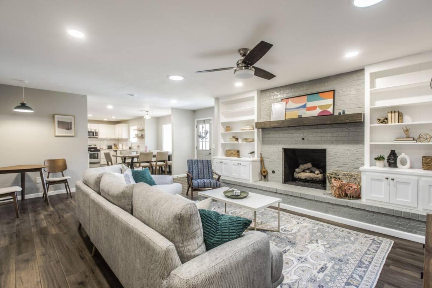 New Hummingbird Haven - Nw Okc, Billiards, Firepit Holiday home Oklahoma City