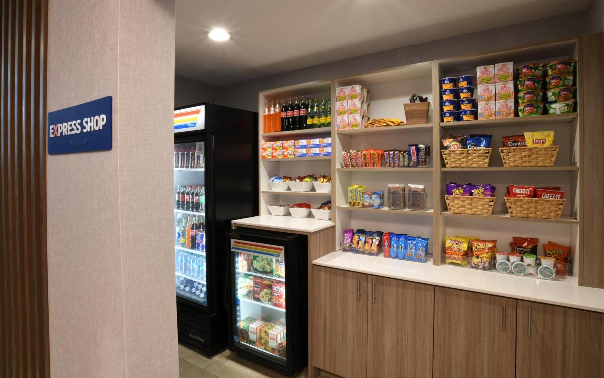 Holiday Inn Express & Suites Oklahoma City Northwest By Ihg 2*