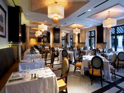 Hotel The Skirvin Hilton 4*