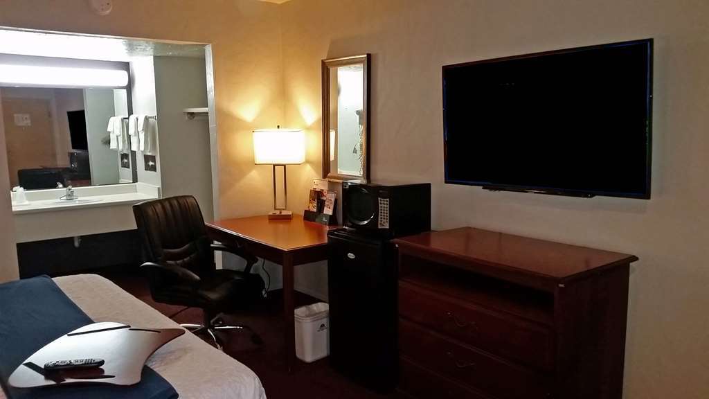 Americas Value South Hotel Oklahoma City