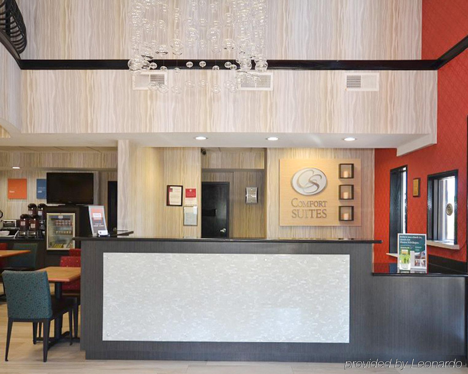 Hotel Comfort Fairgrounds West 3*