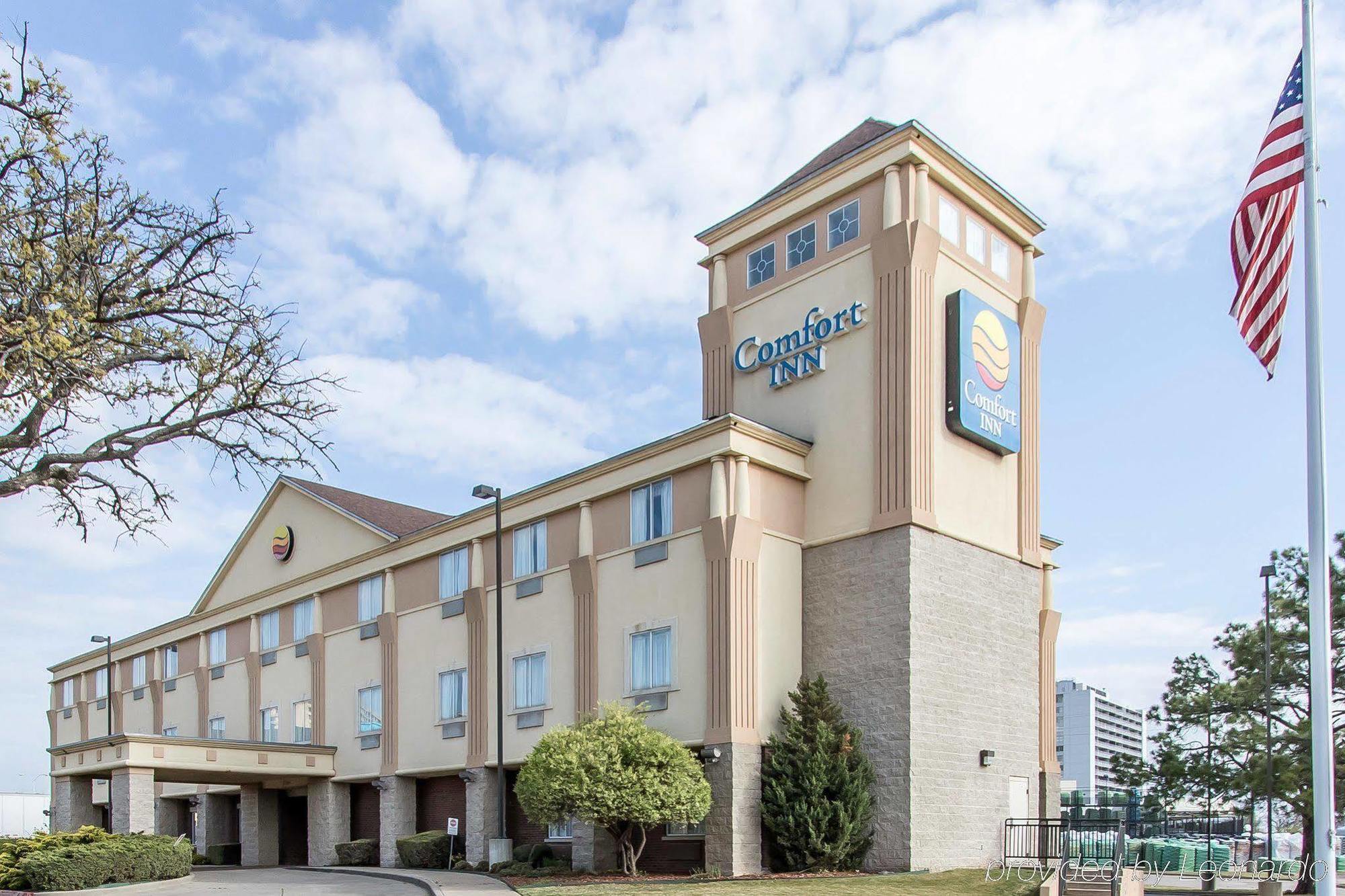 Comfort At Northwest Expressway 3*