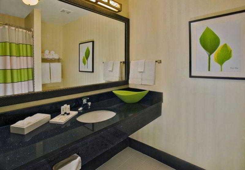 Fairfield & By Marriott Nw Expressway/warr Acres Hotel Oklahoma City