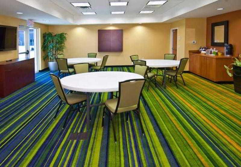 Hotel Fairfield & By Marriott Nw Expressway/warr Acres Oklahoma City