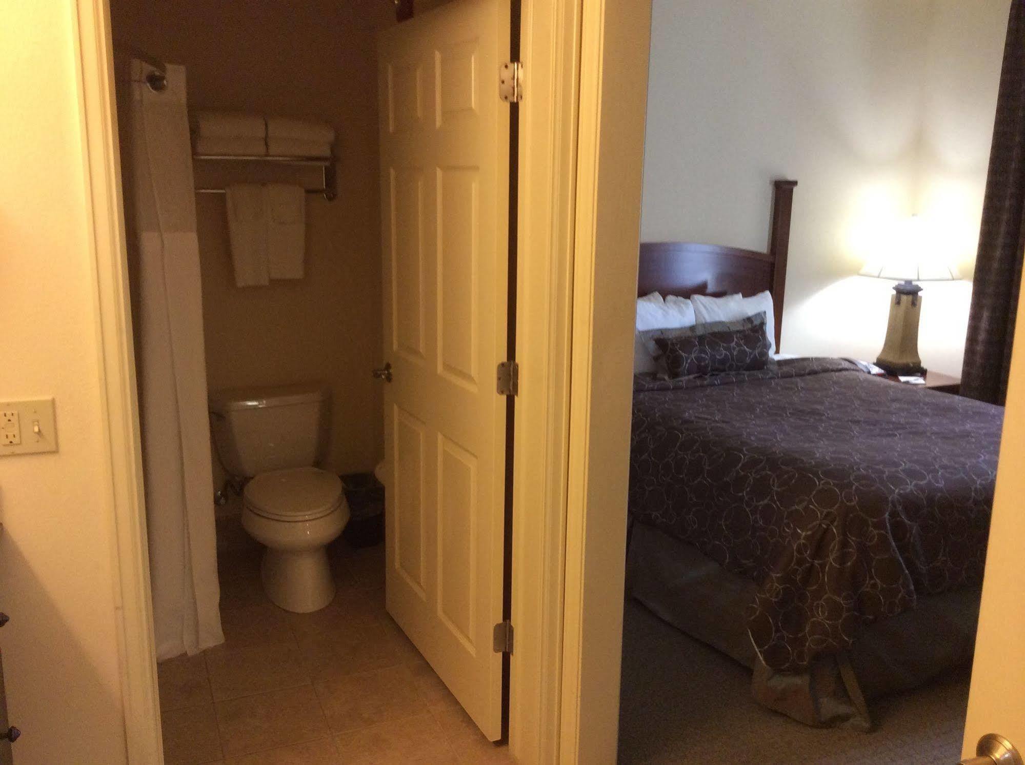 Staybridge City-quail Springs By Ihg Hotel 3*