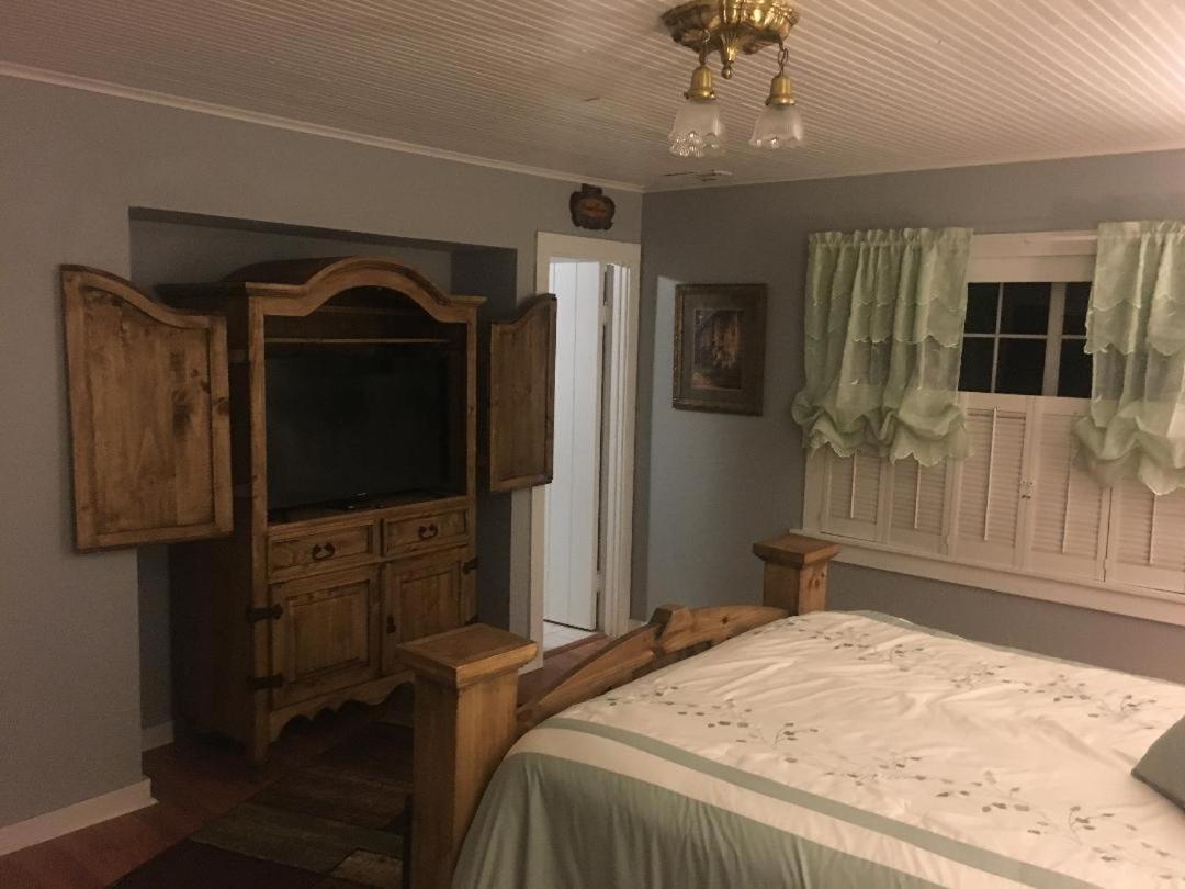 The Monastery At Forest Bed & Breakfast 3*
