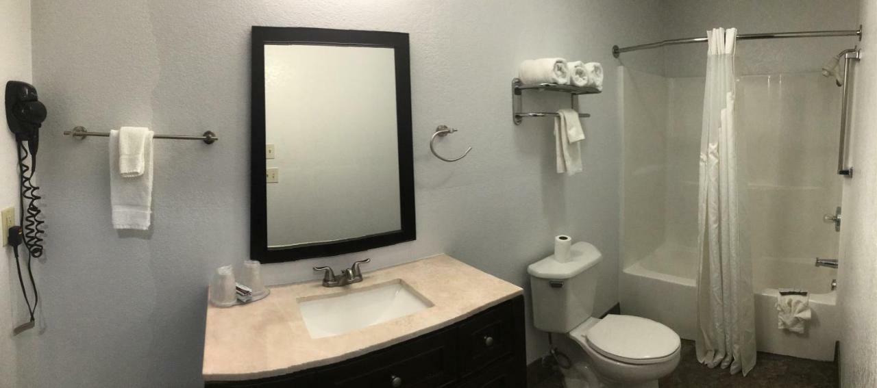 Motel Budget & 2*