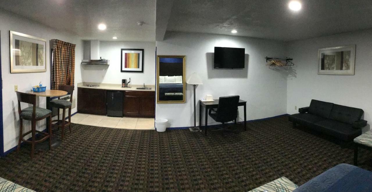 Budget & Motel