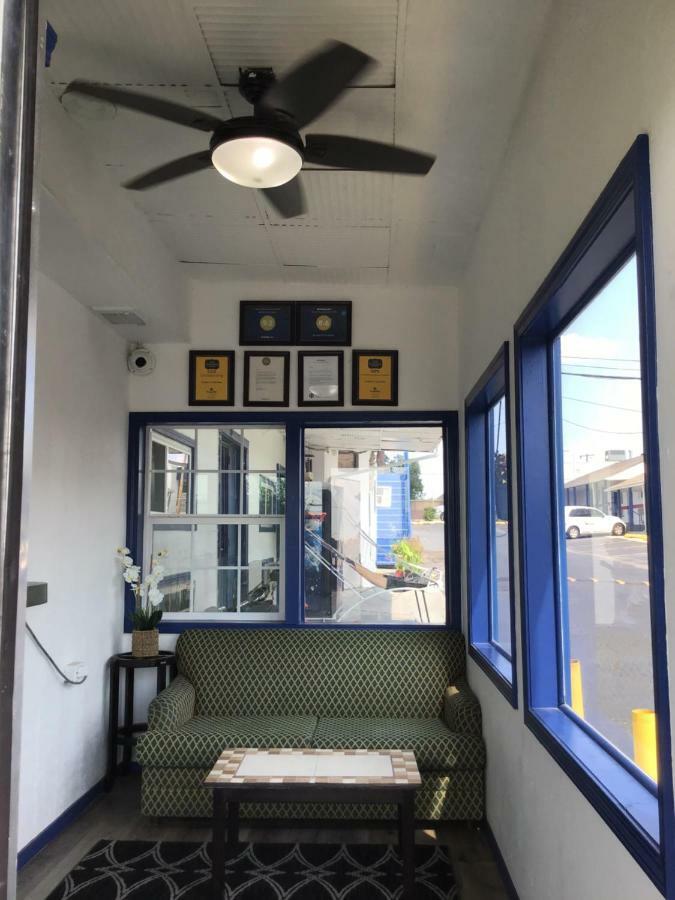 Motel Budget & 2*