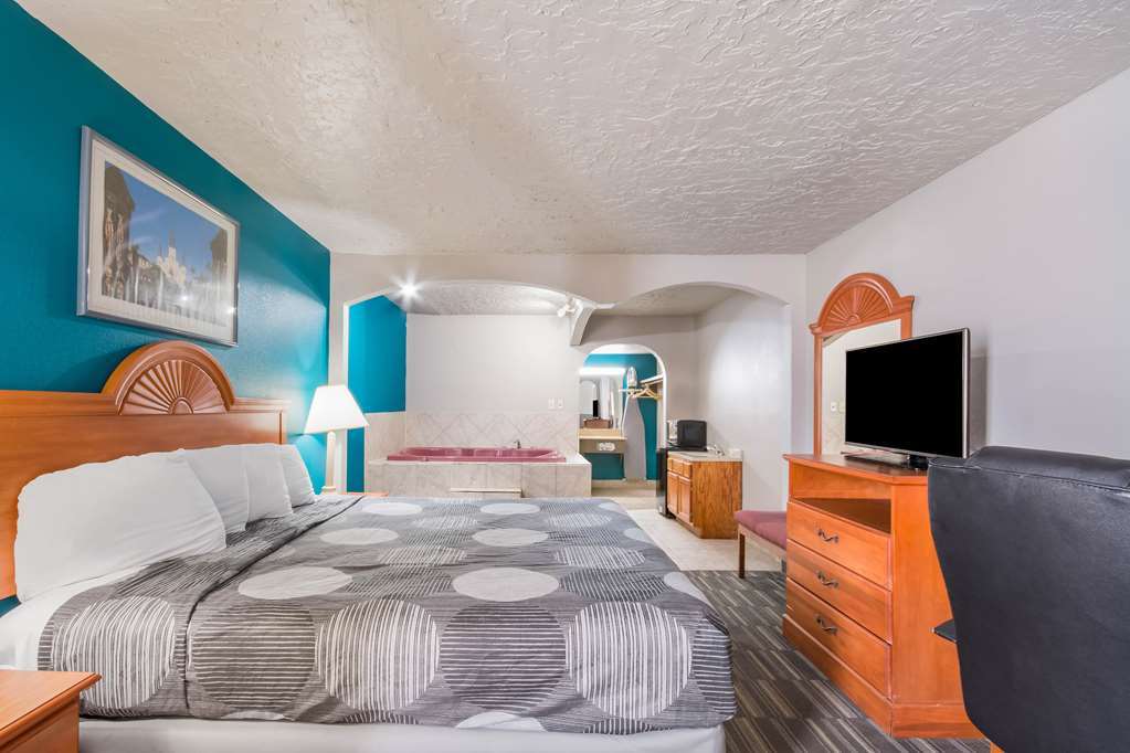 Econo & Hotel Oklahoma City