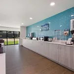 Clarion Pointe Okc Airport