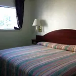 Oaktree Inn And Suites