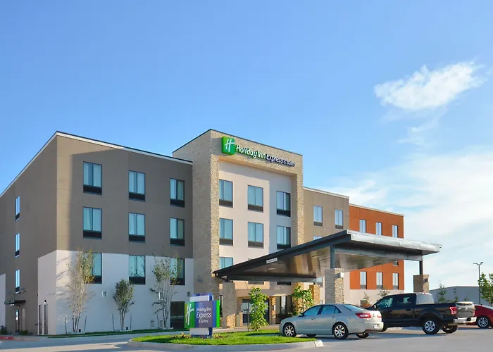 Holiday Inn Express & Suites Oklahoma City Mid - Arpt Area By Ihg