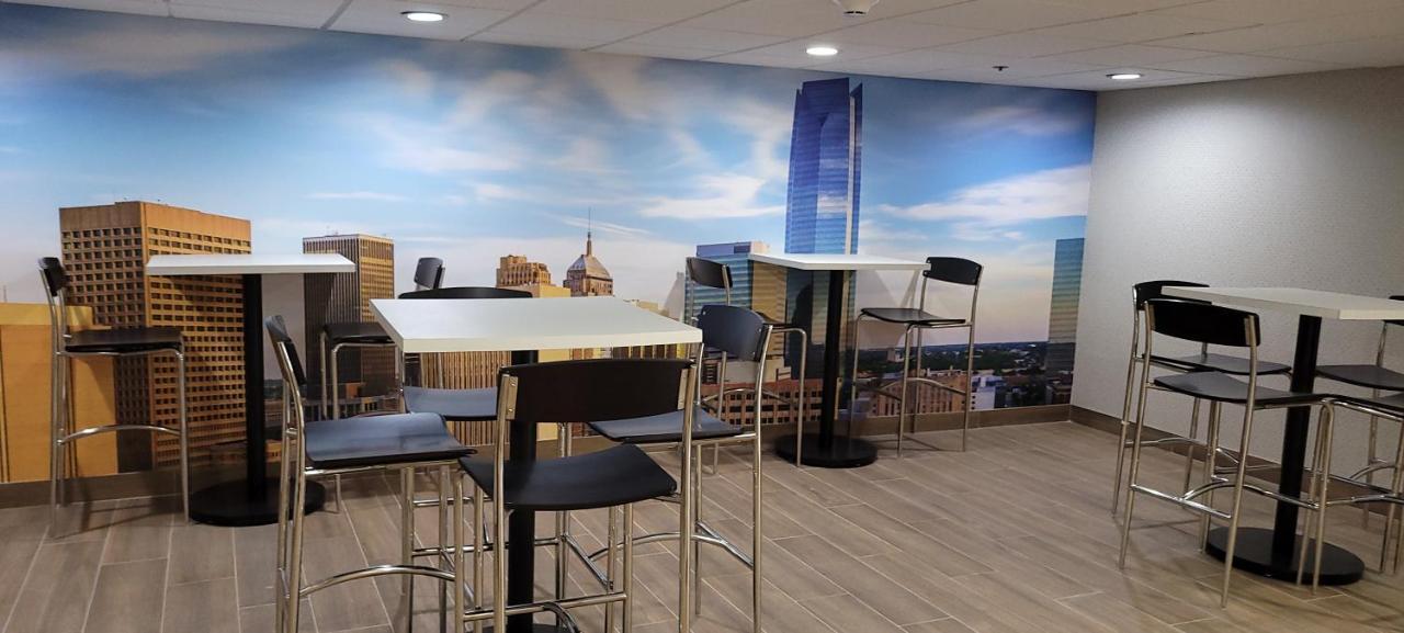 Hotel Clarion Pointe Okc Airport Oklahoma City