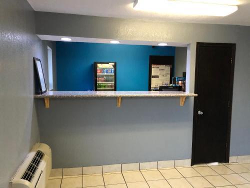 Hotel Surestay By Western West Oklahoma City