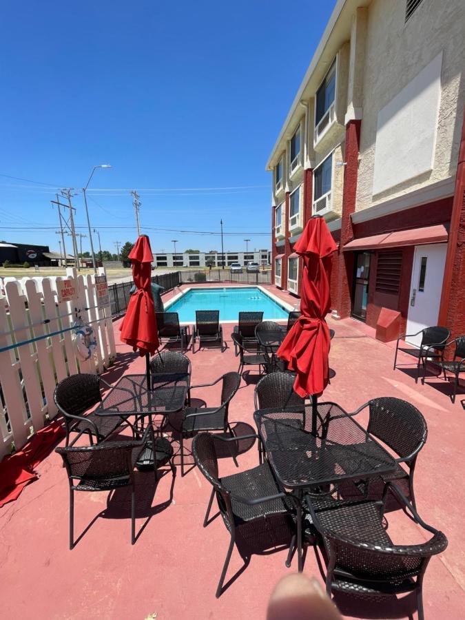 Ramada By Wyndham Airport North 2*