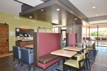 Express & Mid - Arpt Area By Ihg Oklahoma City