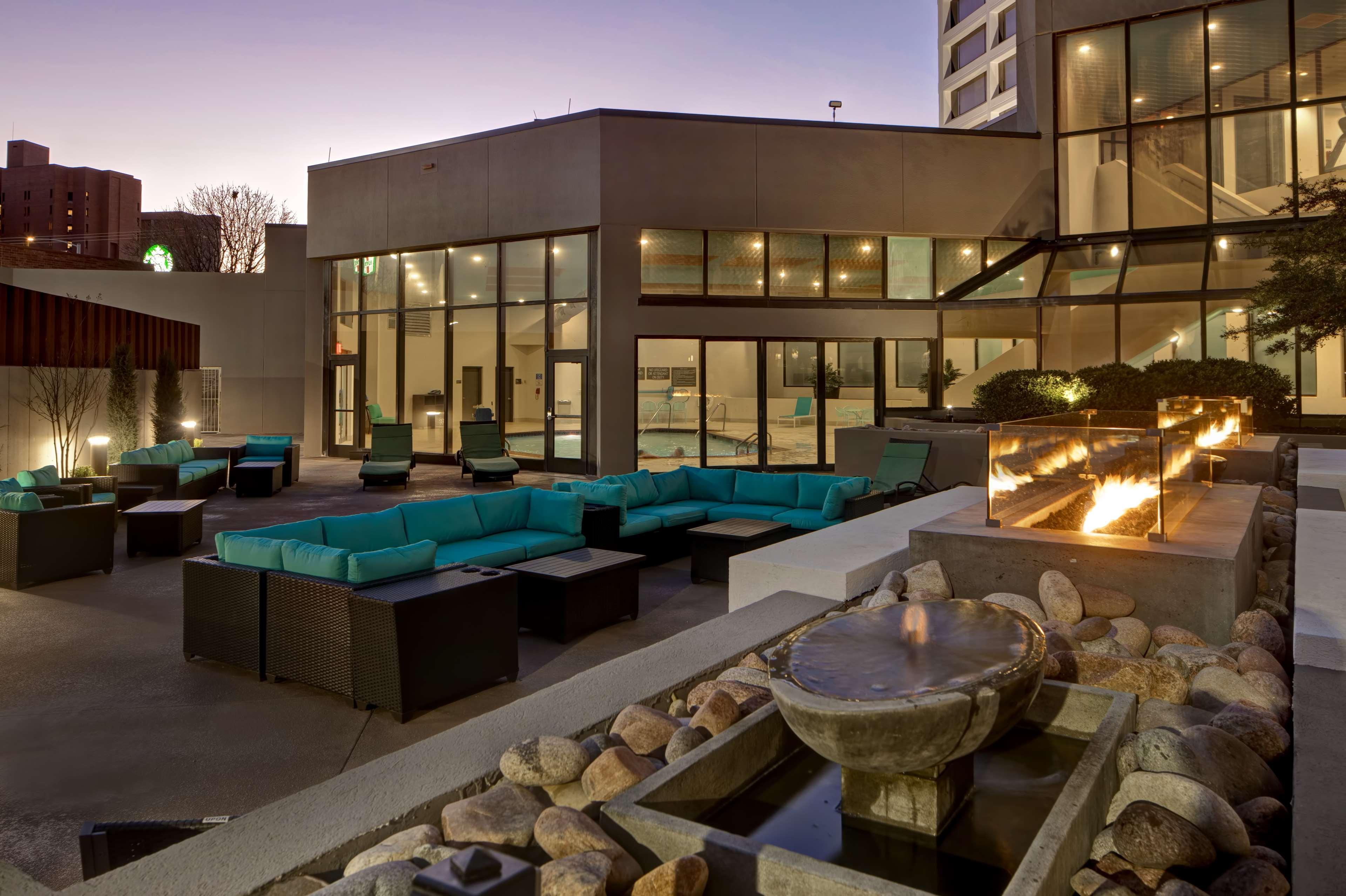 Hotel Embassy By Hilton Northwest 4*