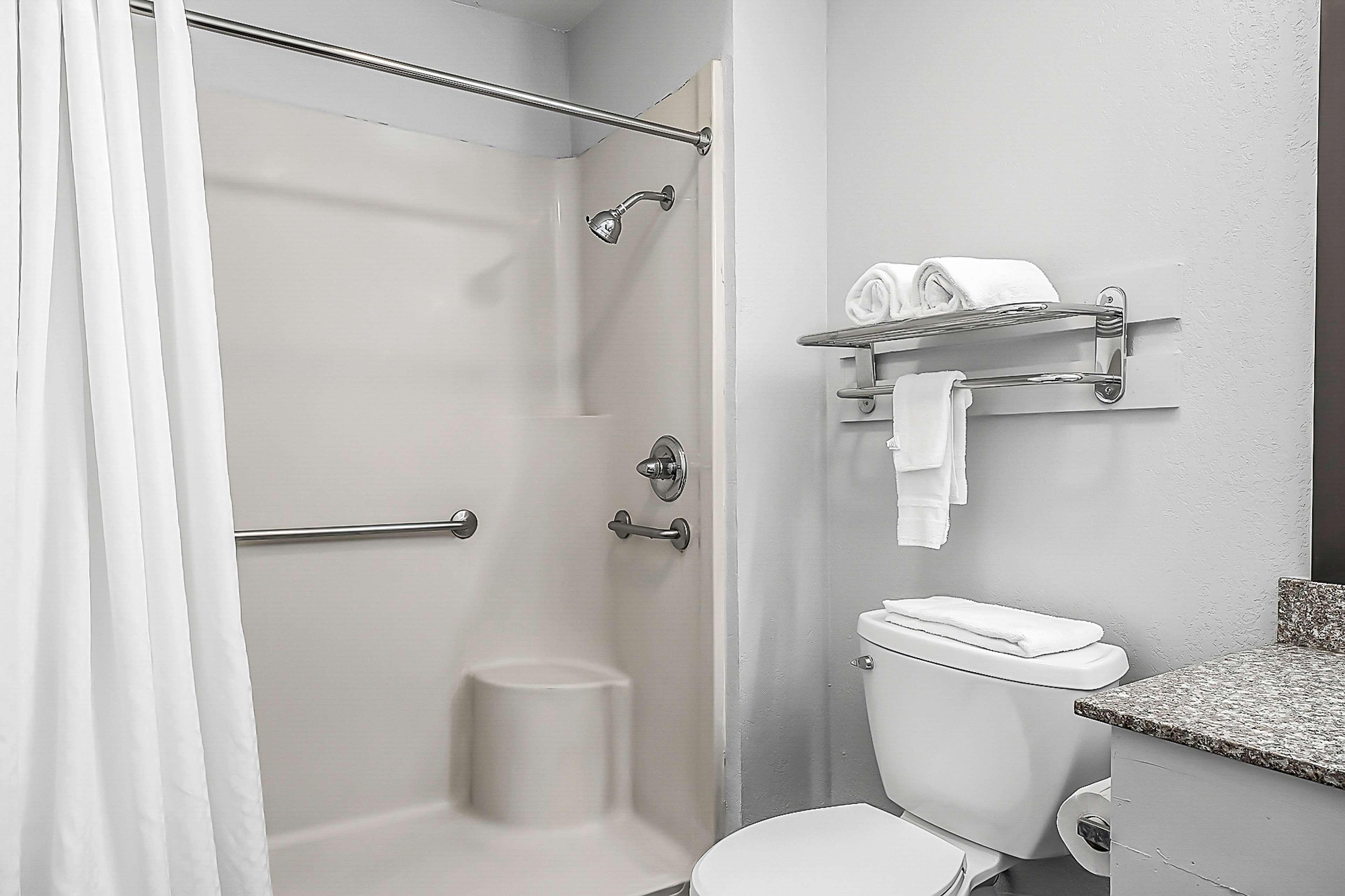 Hotel Surestay By Western West
