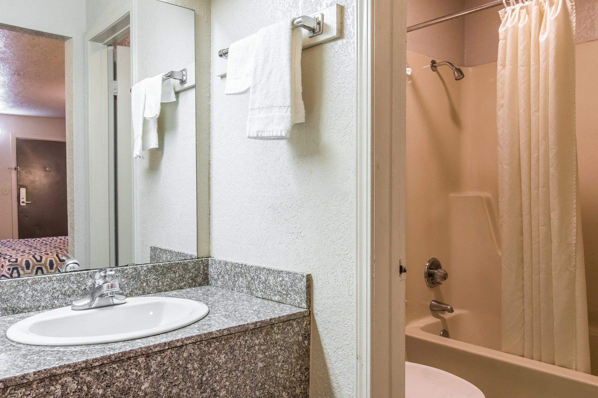 Surestay By Western West Oklahoma City