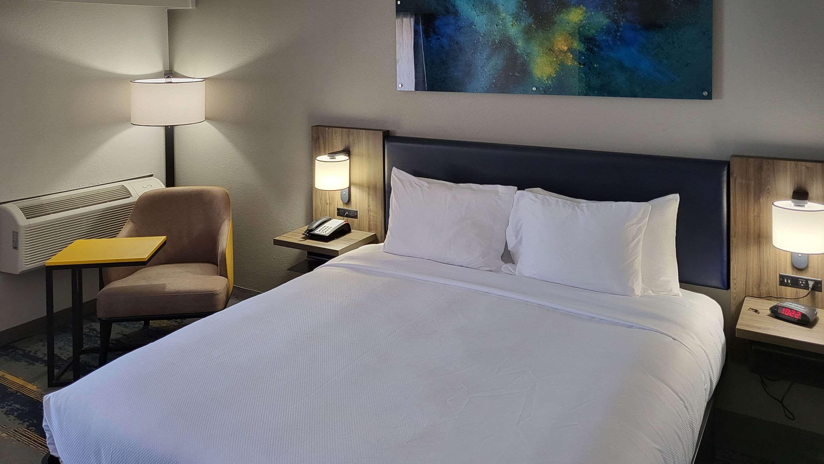 Clarion Pointe Okc Airport Hotel Oklahoma City