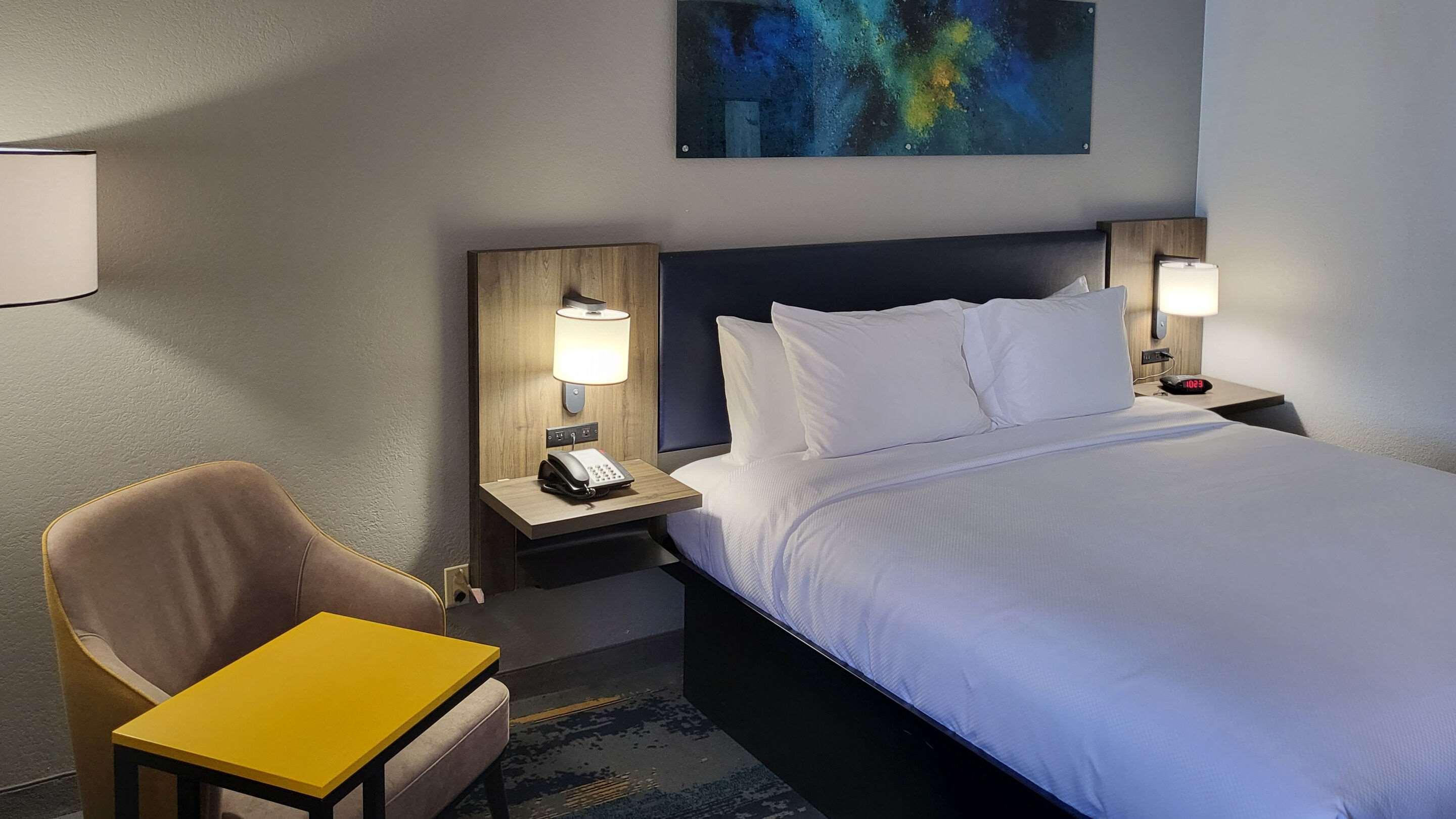 Clarion Pointe Okc Airport Hotel