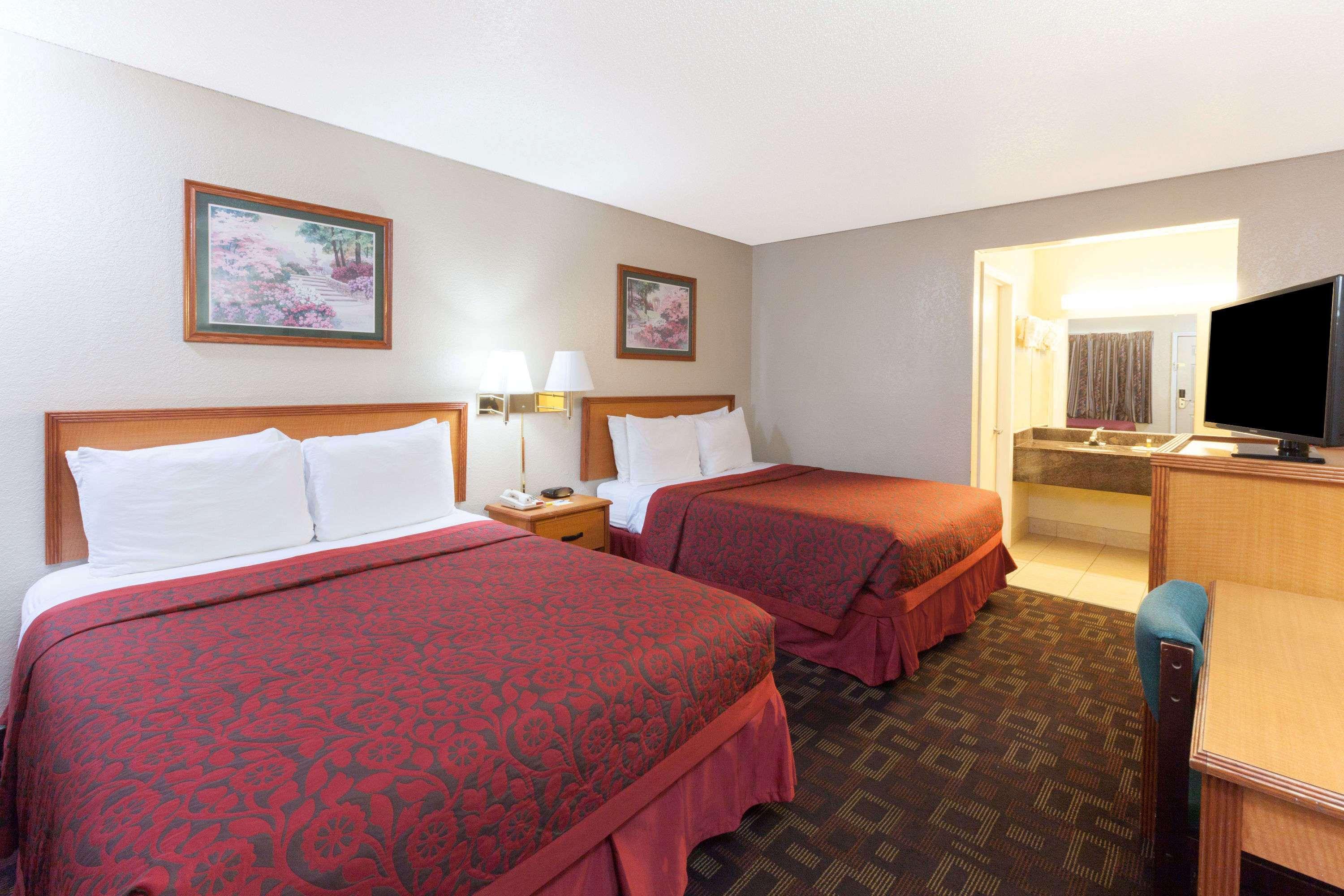 Hotel Days West Oklahoma City