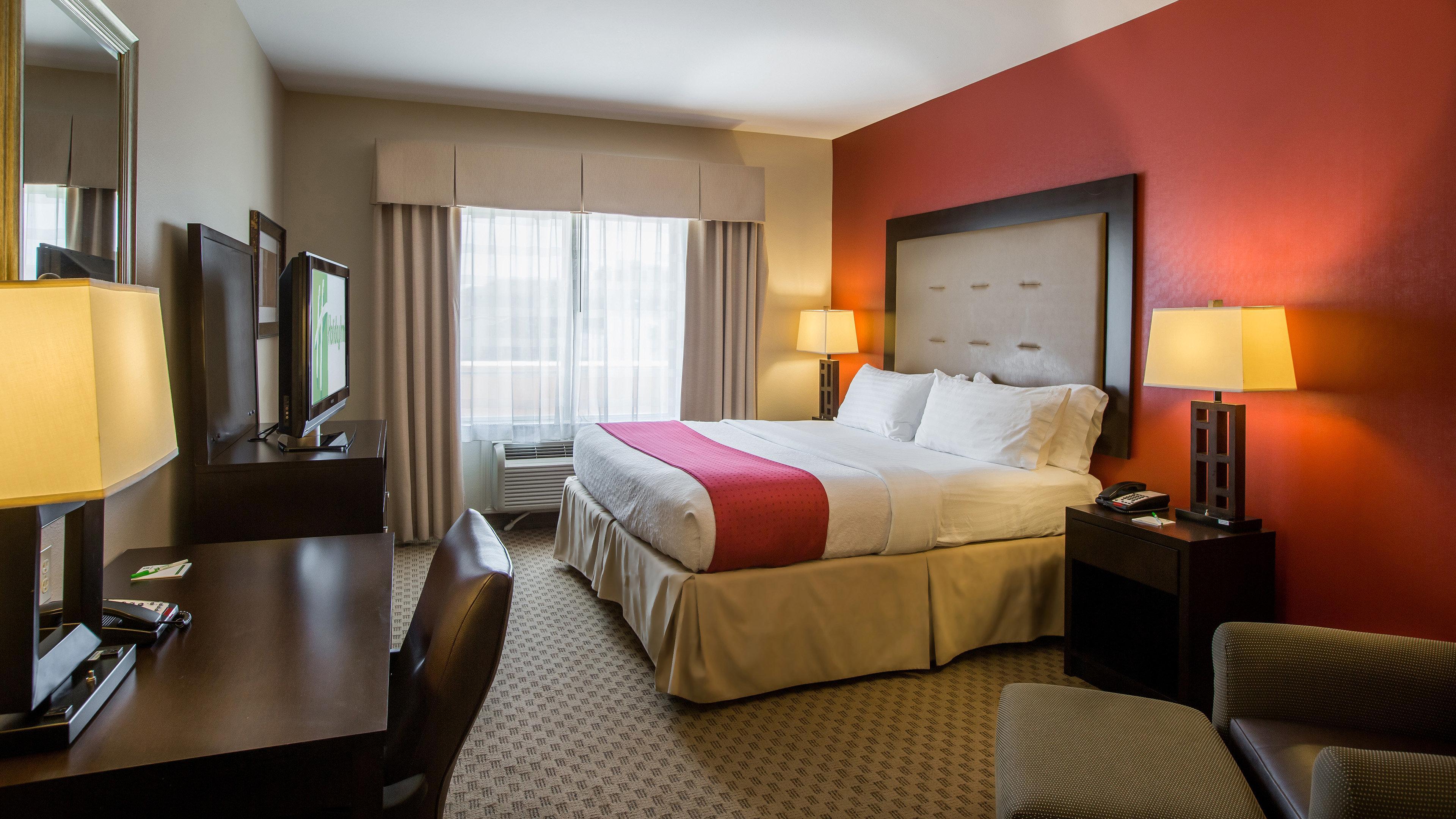 Holiday Airport By Ihg Hotel 3*