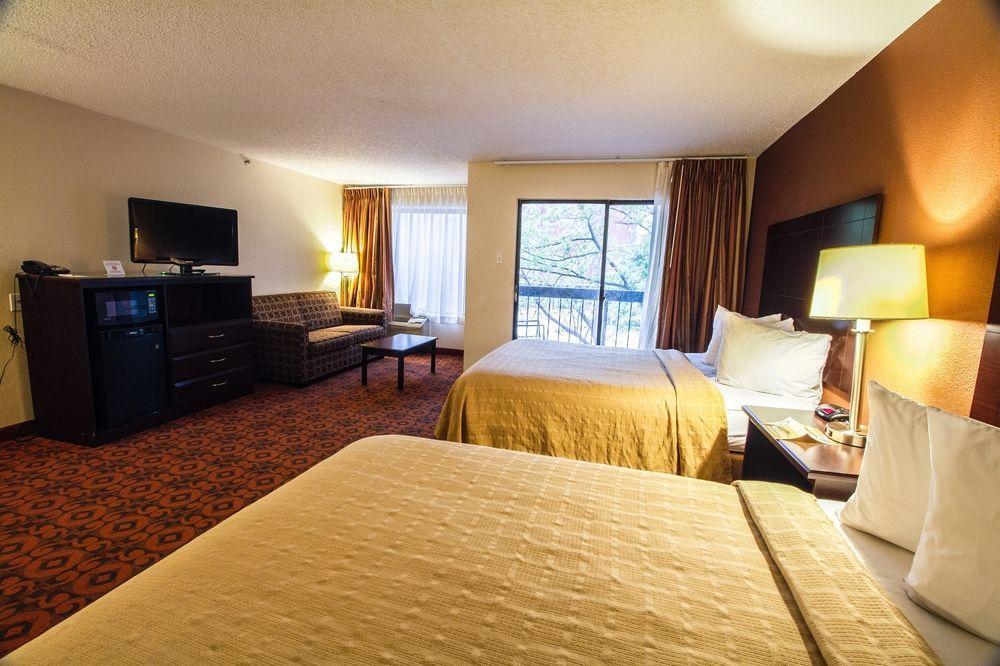 6 Ok Fairgrounds West Hotel Oklahoma City