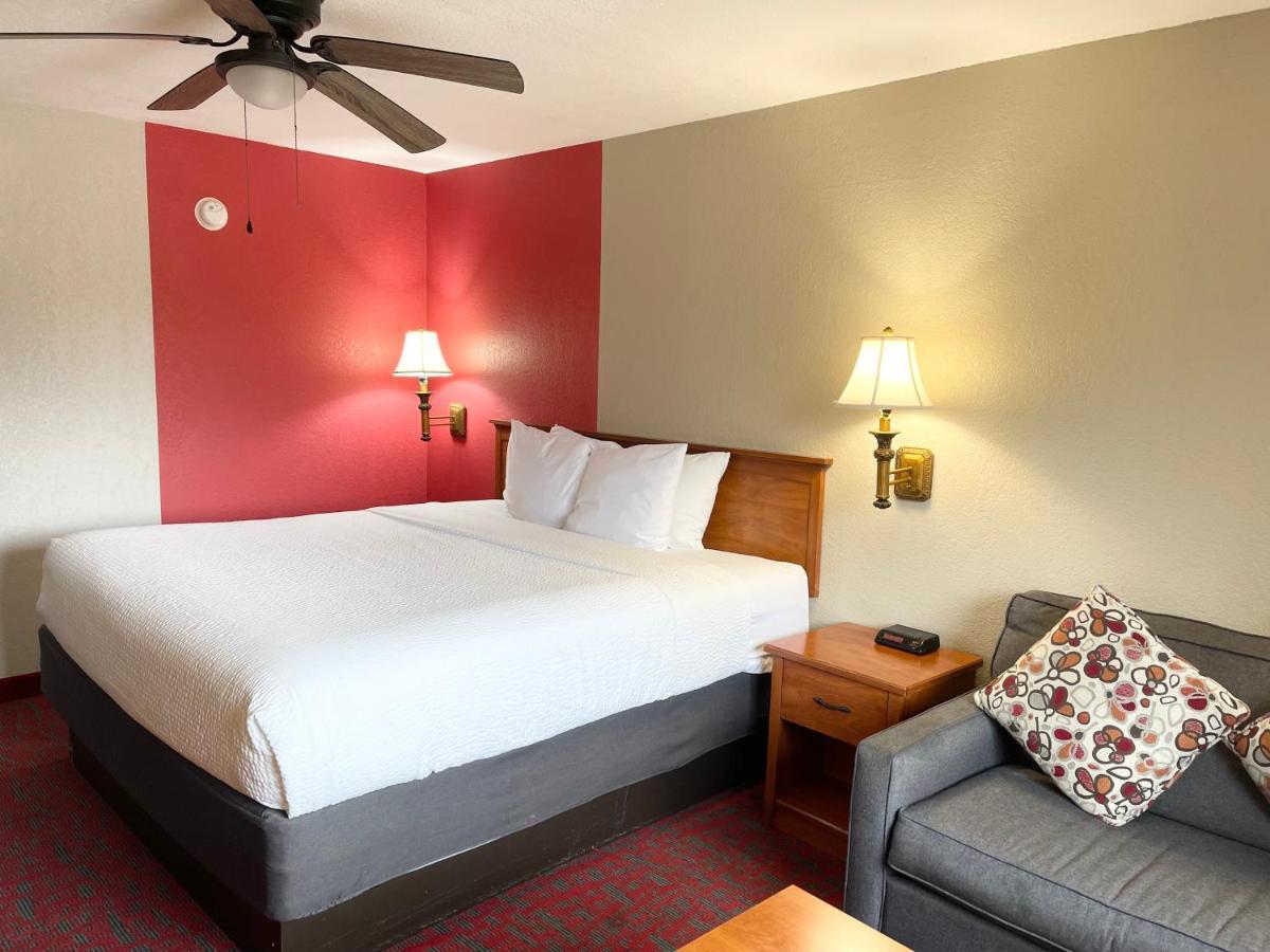 Ramada By Wyndham Airport North 2* Oklahoma City
