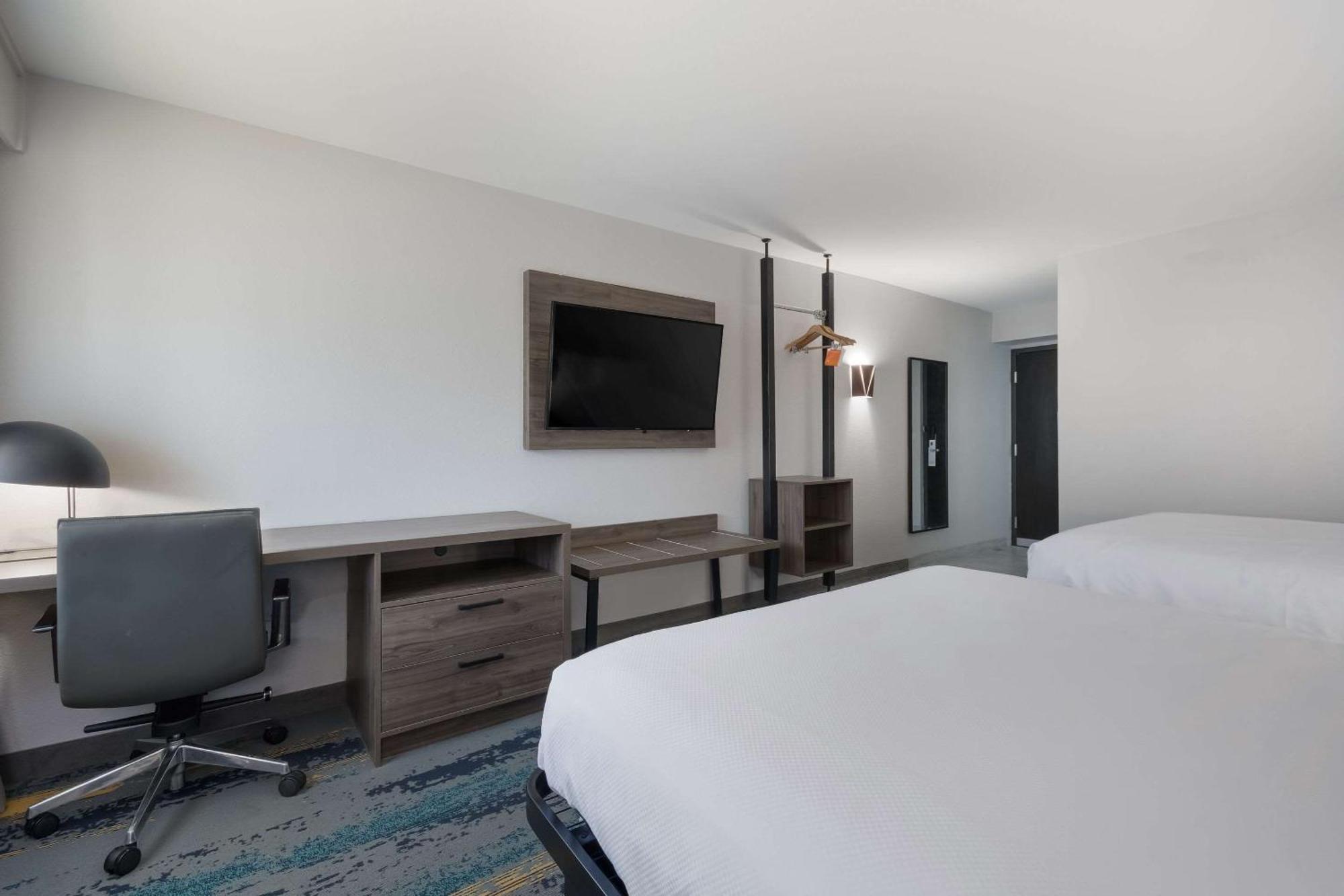 Clarion Pointe Okc Airport 2* Oklahoma City