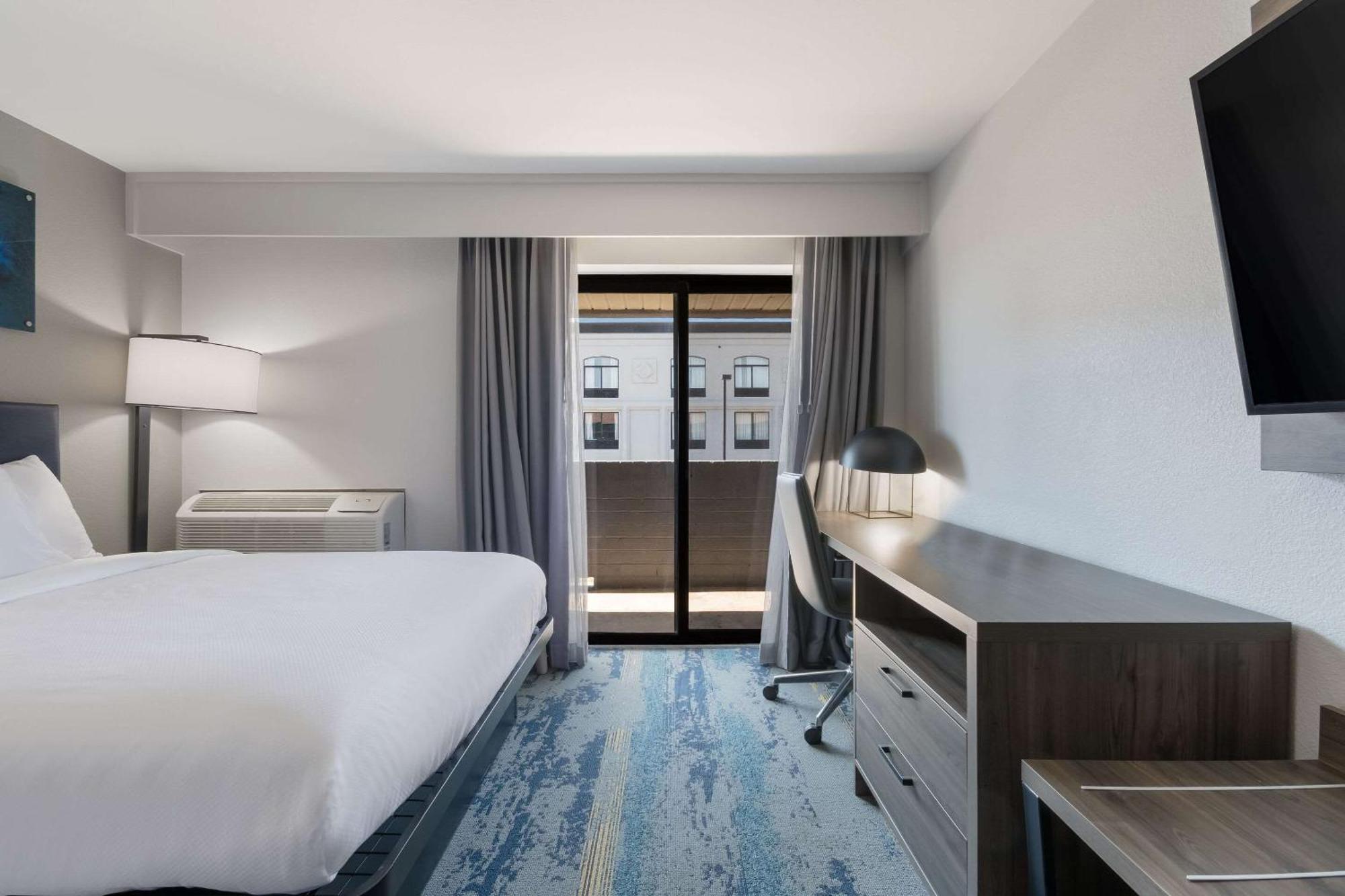 Clarion Pointe Okc Airport 2* Oklahoma City