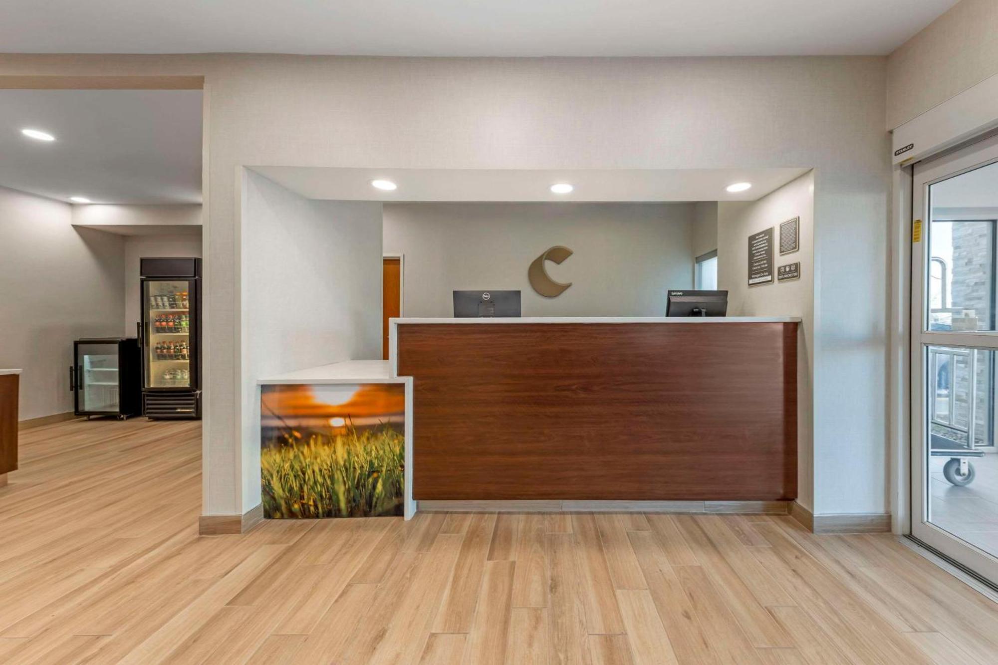 Comfort & North - Quail Springs Hotel Oklahoma City