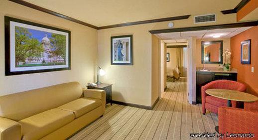 Holiday Airport By Ihg Hotel Oklahoma City