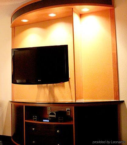 Fairfield & Quail Springs/south Edmond Hotel 3*