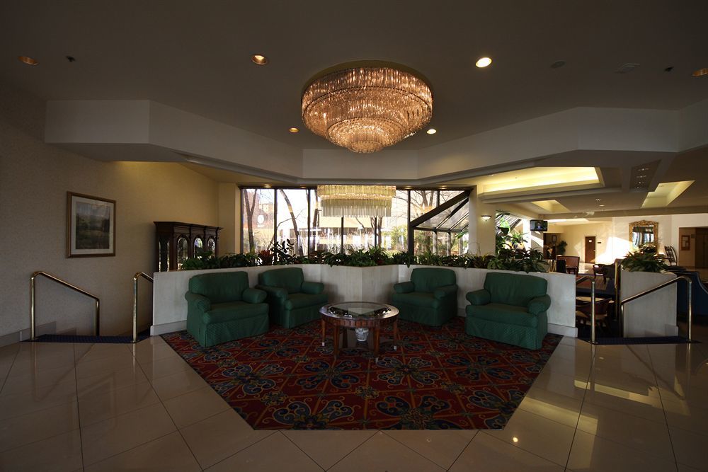 Hotel Embassy By Hilton Northwest 4*
