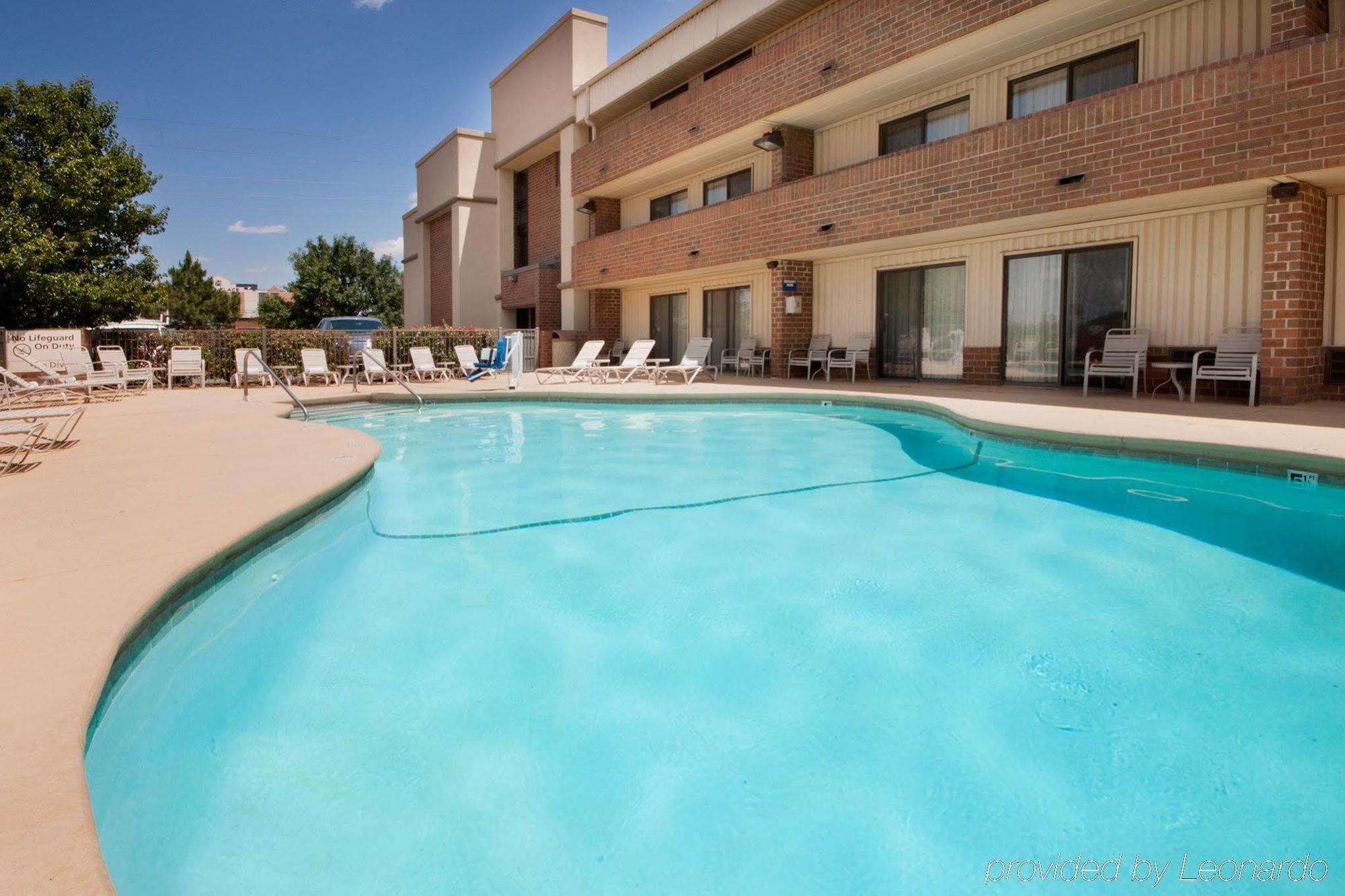 Clarion Pointe Okc Airport
