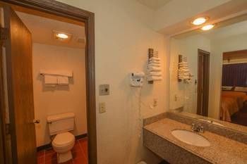 Motel Meridian Airport 2*